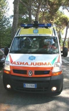 Due operai colpiti dalla scossa