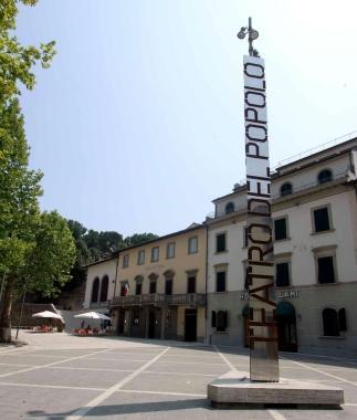 Il teatro del Popolo a Castello      