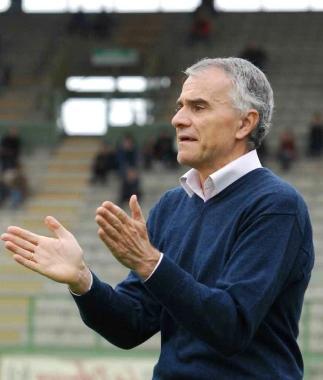 Il mister arancione Paolo Indiani 
