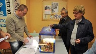 Le elezioni della Targa, Dominici e Pecchia