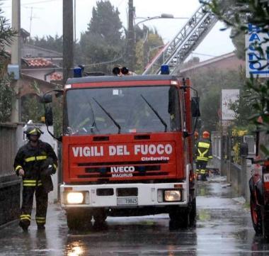 Vigili del fuoco in azione 