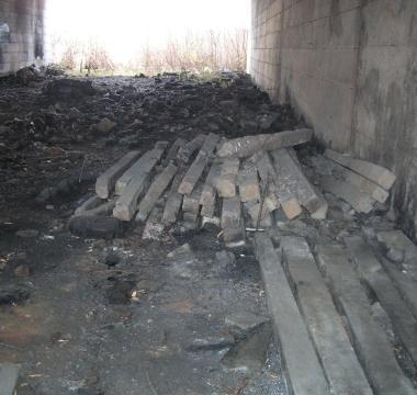 La discarica abusiva di batterie a Ponzano  