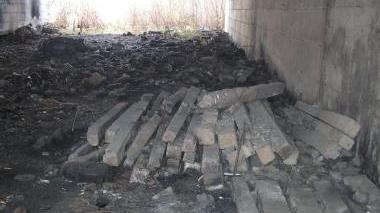 La discarica abusiva di batterie a Ponzano