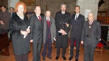 Il prefetto con gli insigniti dell’onorificienza
