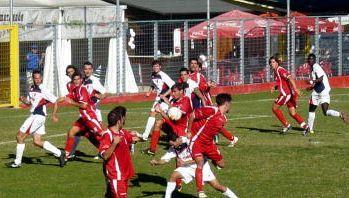 I biancorossi del Pelli Santacroce in azione 