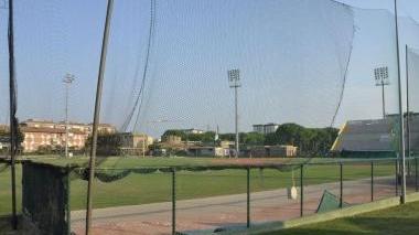 <b>IN DEGRADO </b>Lo stadio Jannella. A sinistra, il sindaco Bonifazi