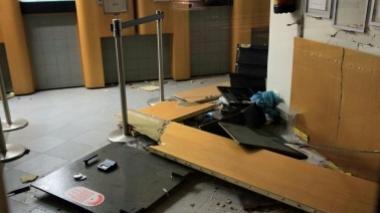 Fatto esplodere lo sportello bancomat: rubati 20mila euro