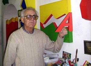 Piazza Attias, parla l'autore della "A": "Impatto choc, poi vi piacerà" 