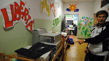 La scuola Fornaciari riavrà i pc rubati, li regala la Fondazione Cassa di Lucca