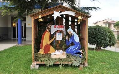 Canti e preghiere davanti ai presepi di Cecina