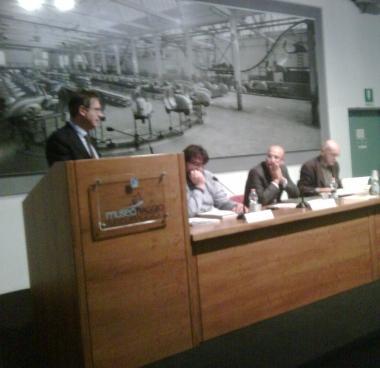 Un momento della presentazione del libro che racconta i dieci anni di vita di Geofor  