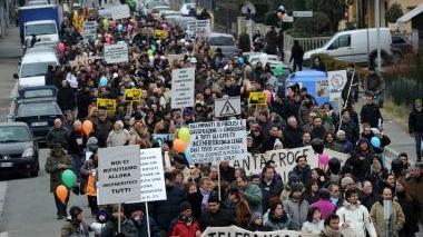 Due momenti della manifestazione dello scorso gennaio; oggi si replica