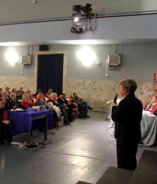 Lassessore Bernardini e un momento del convegno 