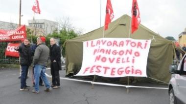 «Hanno rovinato un'azienda sana» La rabbia degli operai Panem senza lavoro