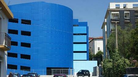 Senza acquirente e gestore il parcheggio Odeon apre gratis