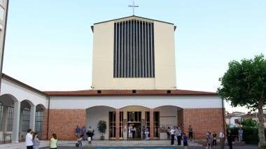 Mostra di foto sulla chiesa