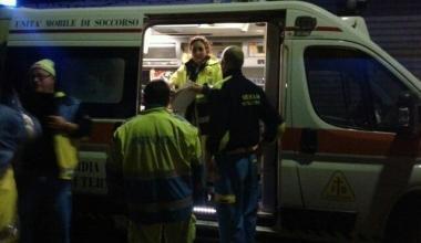 I soccorsi al ferito in via Cavallotti 