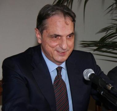 E il sindaco Cenni vende la villa a Forte dei Marmi