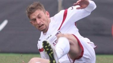 <b>SUPER.</b> Francesco Bardi si è confermato una garanzia. A sinistra: Dionisi a terra