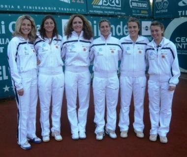 La squadra femminile del Tc Prato che gioca per lo scudetto di serie A1    