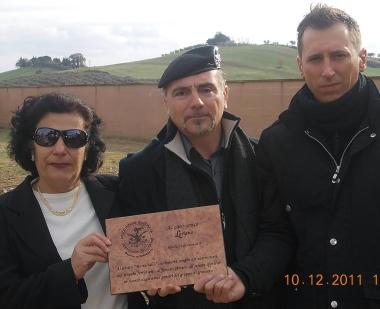 <b>RIBOLLA</b> La vedova e il figlio di Oliva con Di Donato capo gruppo del Genio Ferrovieri 