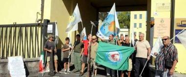 La protesta nel settembre scorso dei cacciatori del Cst