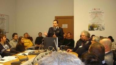 Un momento del corso oragnizzato dal radio club “Il Faro”