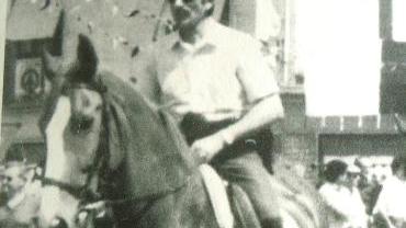 Mario Brotini a cavallo