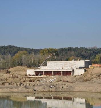 Il cantiere al bacino di Roffia per la cassa di espansione  