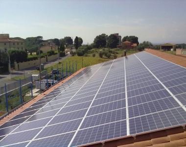 Tetti fotovoltaici in via Toscana il bando dovrà essere ripresentato