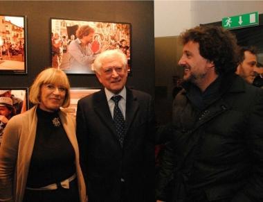 Pieraccioni con una fan  