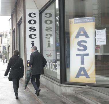 La sede di Cosci in via Roma   
