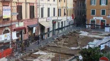 I lavori in piazza Aranci e sopra il campetto Bertagnini