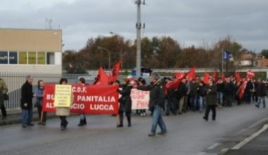 Corteo dei lavoratori della Panem contro la chiusura dell'azienza