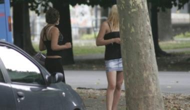 Manda la figlia quindicenne a prostituirsi: arrestata