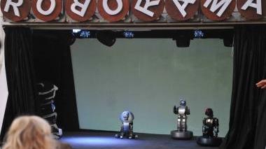 I robot marionette protagonisti a MassaScienza con Roborama