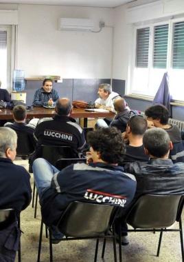 Operai al consiglio di fabbrica 