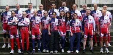 Foto di gruppo per lAvis Pistoia 