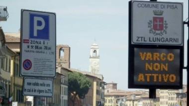 Controlli incrociati Polizia Municipale-Pisamo sui permessi della Z.T.L.