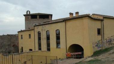 <b>MURA.</b> Il Cassero e, a destra, il Maiano