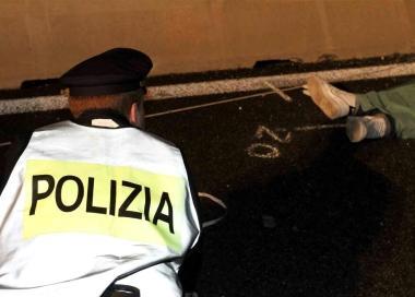 I rilievi degli agenti della Polizia Stradale 
