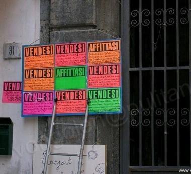 La guardia di finanza ha scoperto decine di compravendite fantasma di immobili: veniva dichiarato un importo minore del reale 