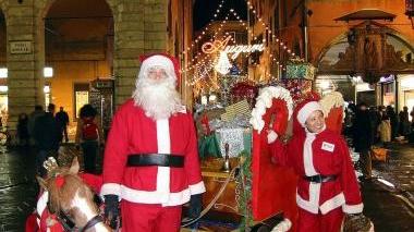 Un Babbo Natale con una speciale slitta