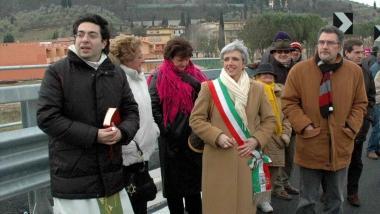 A sinistra don Paolo Brogi   