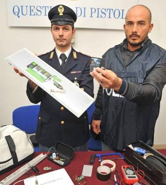 Parte del materiale sequestrato 