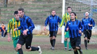 Il piombinese Iacopo Rocchiccioli durante l’incontro con l’Elba 2000