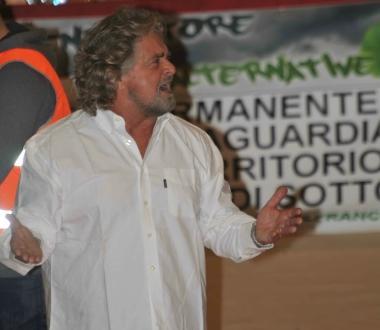 Beppe Grillo in una recente apparizione a Castelfranco 