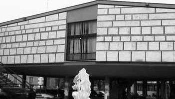 Uno scorcio di palazzo comunale