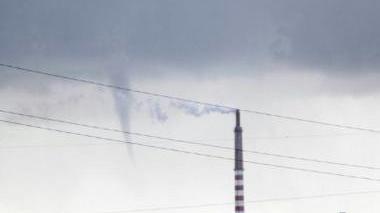 La formazione sulla ciminiera della Tioxide