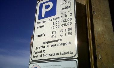 Piazza Repubblica a rischio multa non ci sono grattini